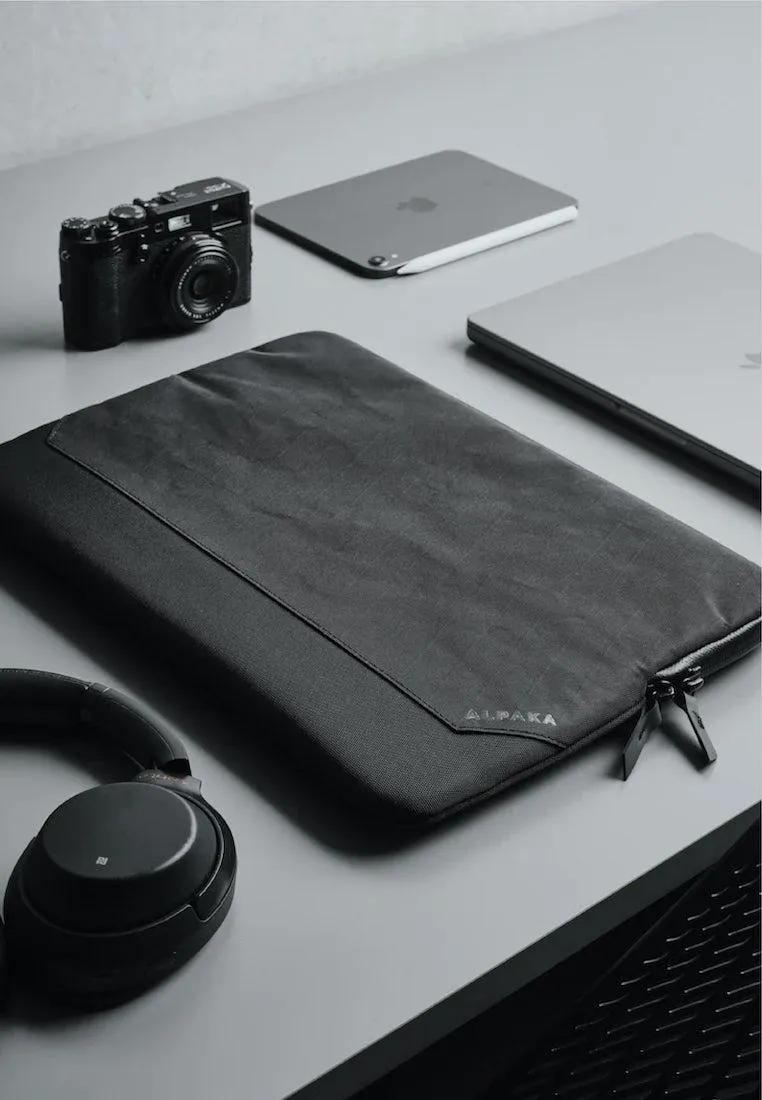 Alpaka Elements Laptop Sleeve 16 Inch
