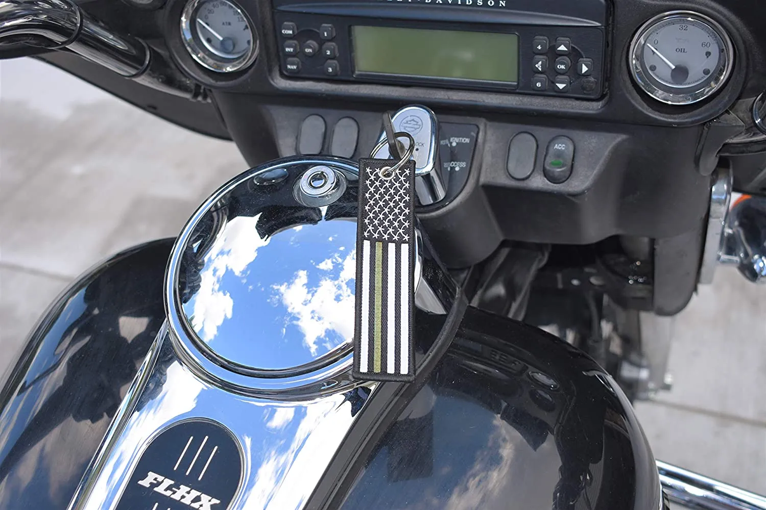 American Flag Keychain with Key Ring and Carabiner - Military/Park Ranger/Border Patrol - (Thin Green Line)