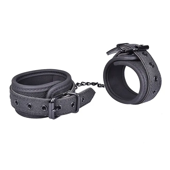 BLACK ELEGANT WRIST CUFFS