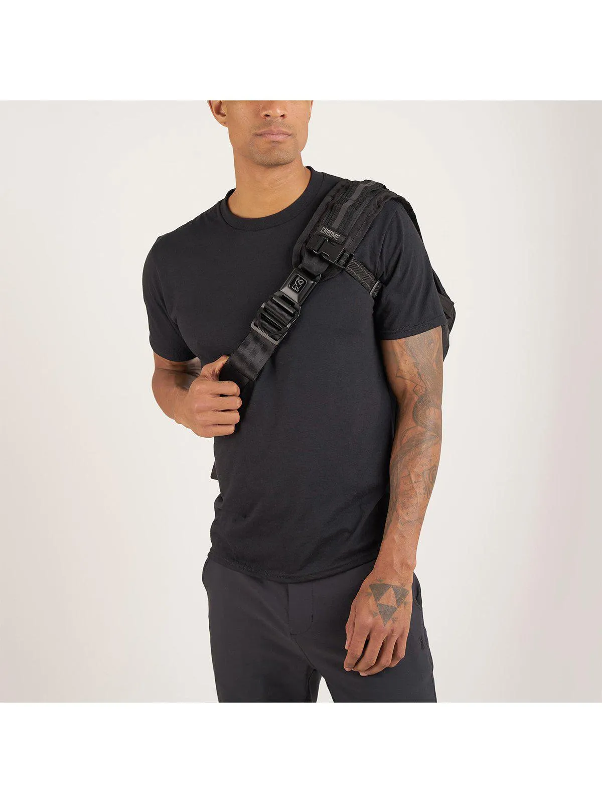 Chrome Industries Citizen Messenger Swedish Camo
