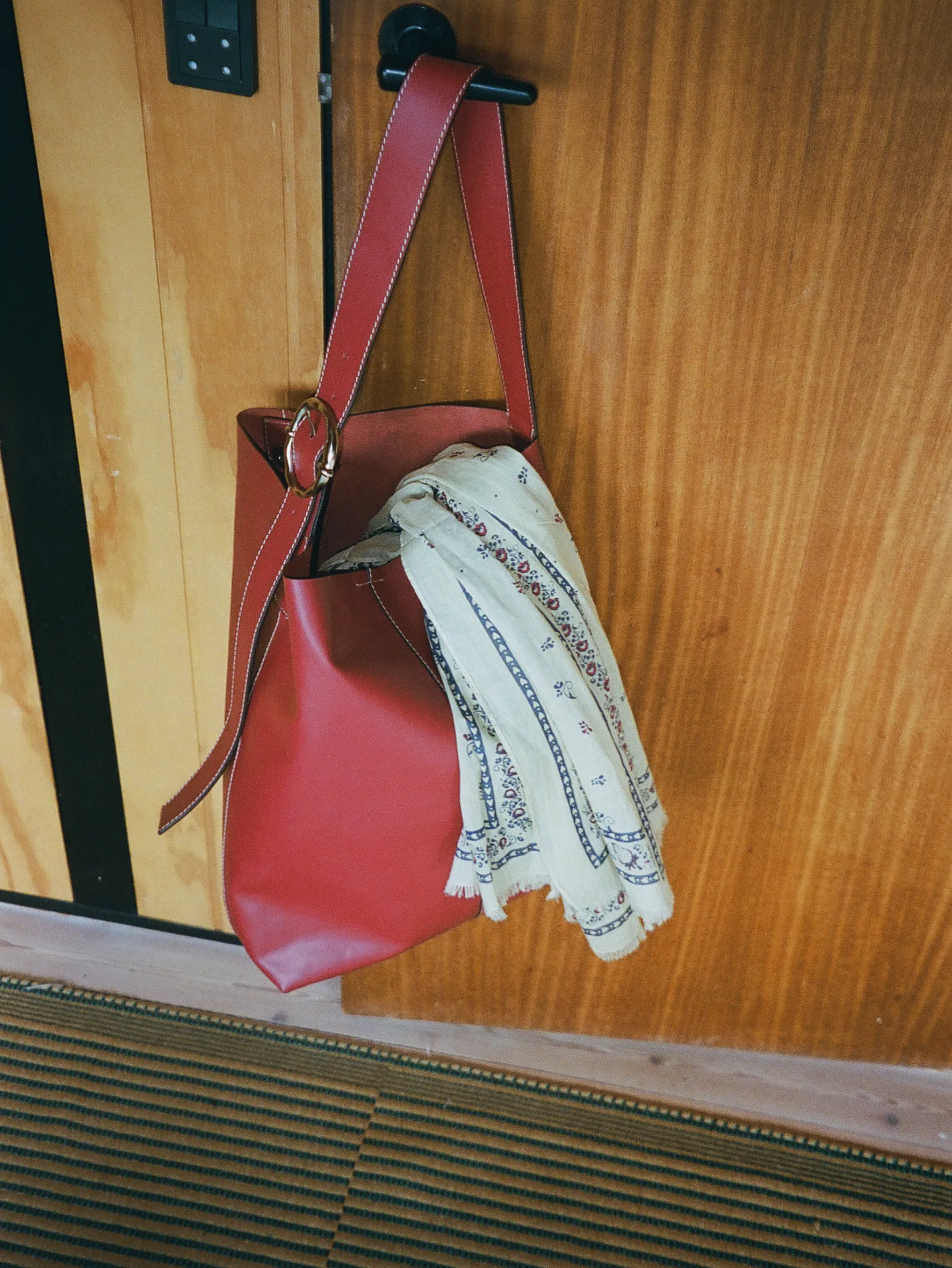 Glossy Mae Buckle Bag