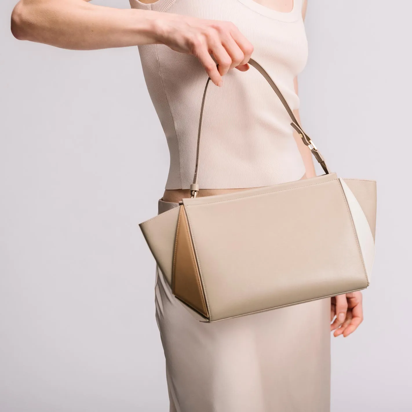 Large Triangle Pouch - Milky