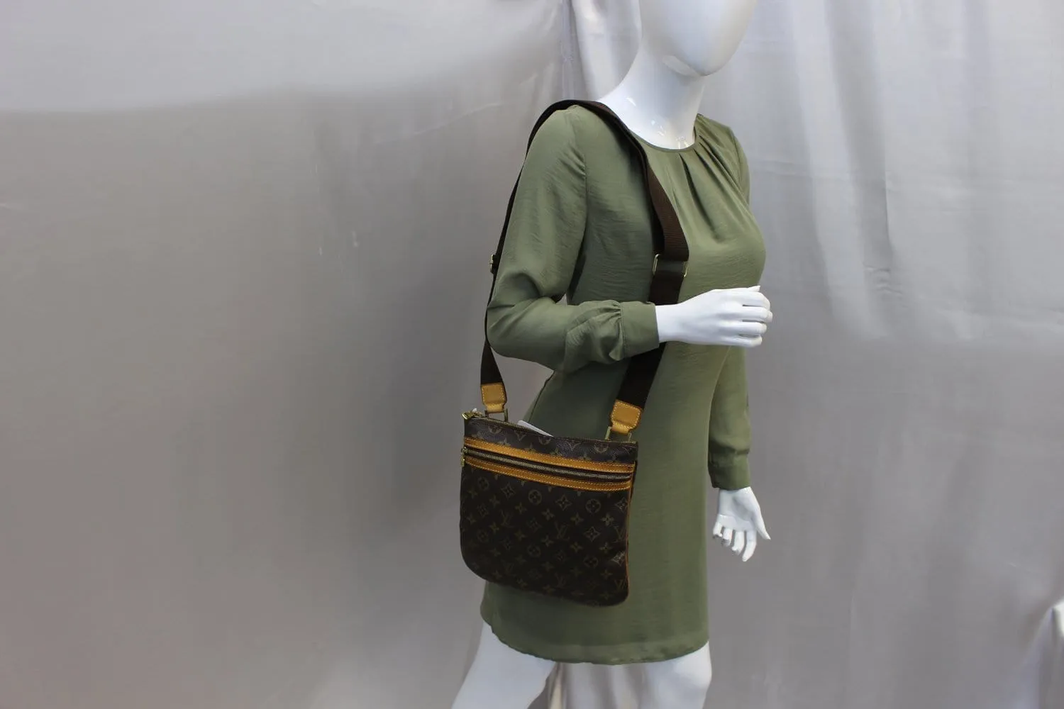 LOUIS VUITTON Monogram Pochette Bosphore Crossbody Bag