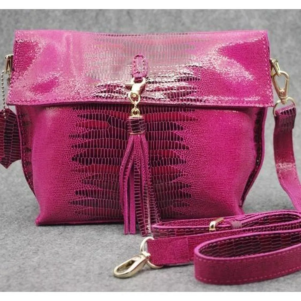 <bold>Messenger / Crossbody Bag <br>Genuine-Leather