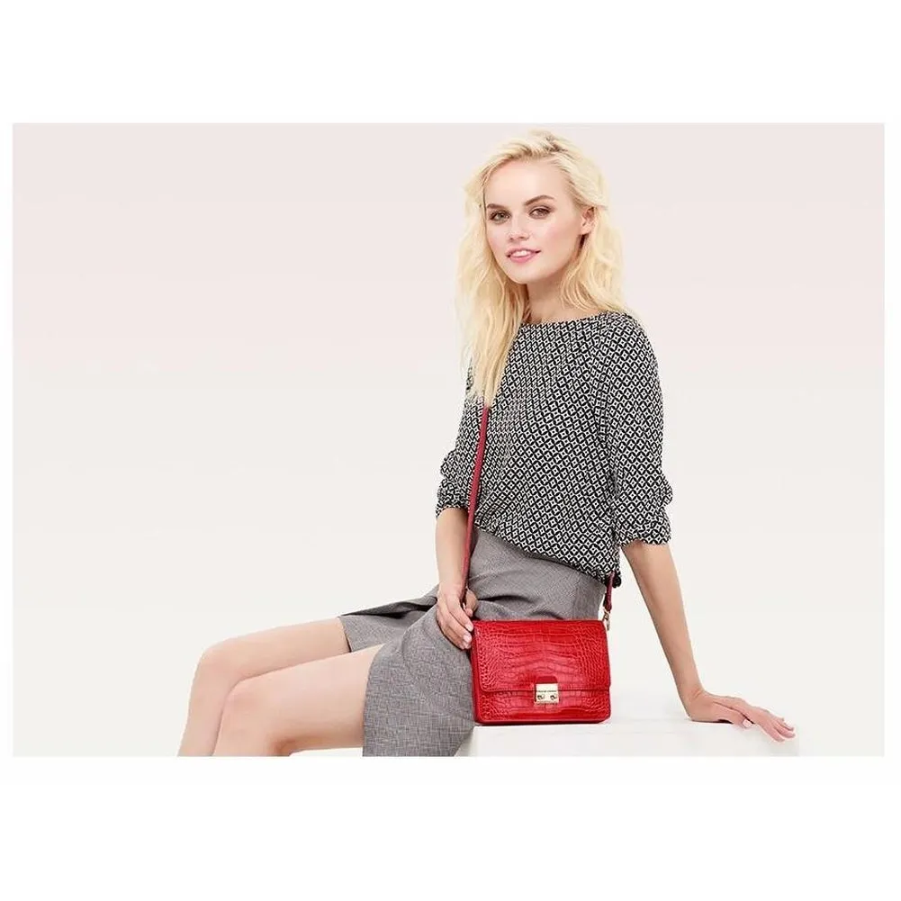 <bold>Messenger / Crossbody Bag <br>Vegan-Leather
