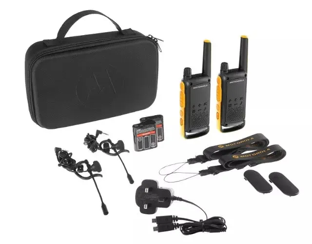 Motorola T82 Extreme Walkie-Talkies Twin Pack