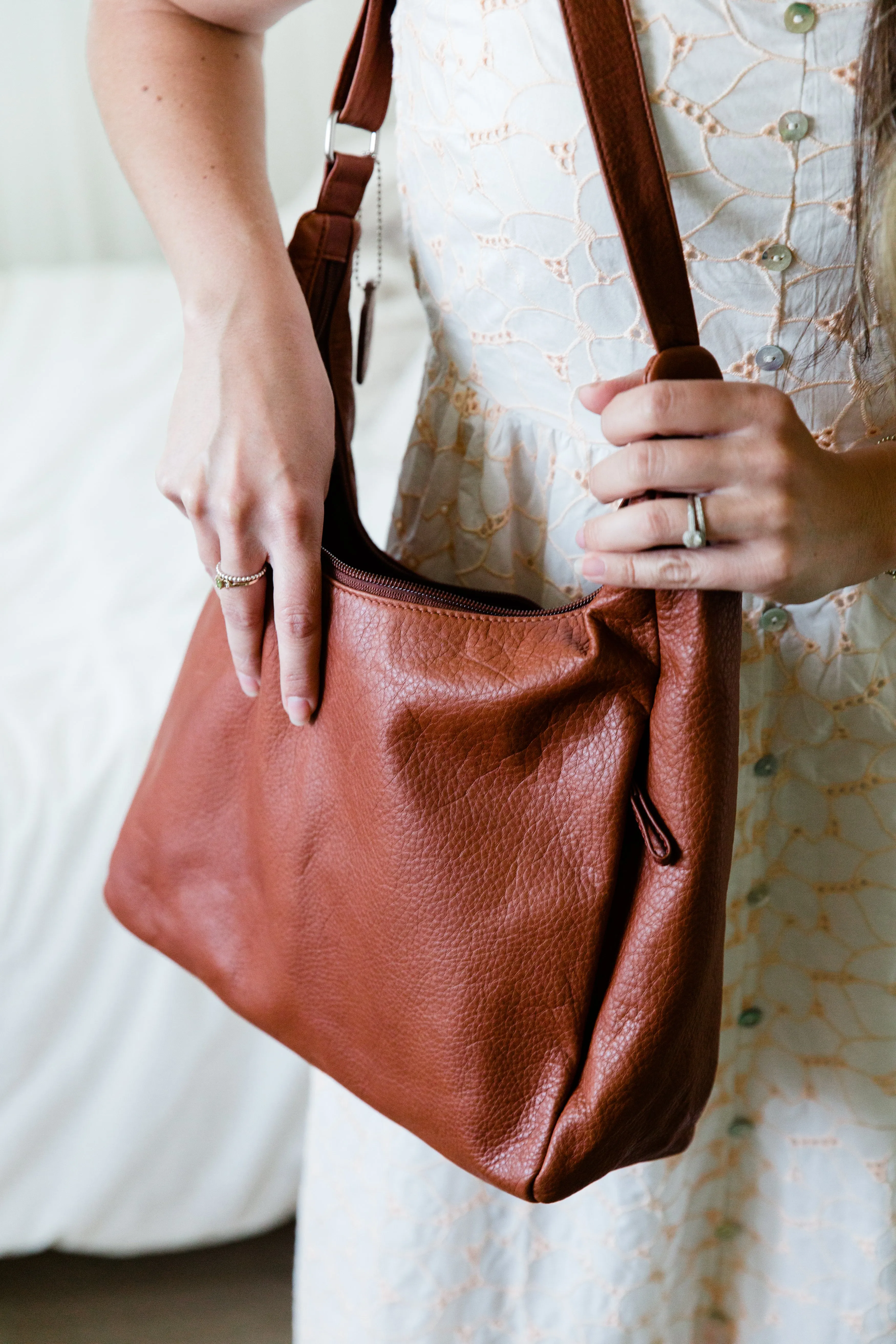 Sydney Crossbody Hobo