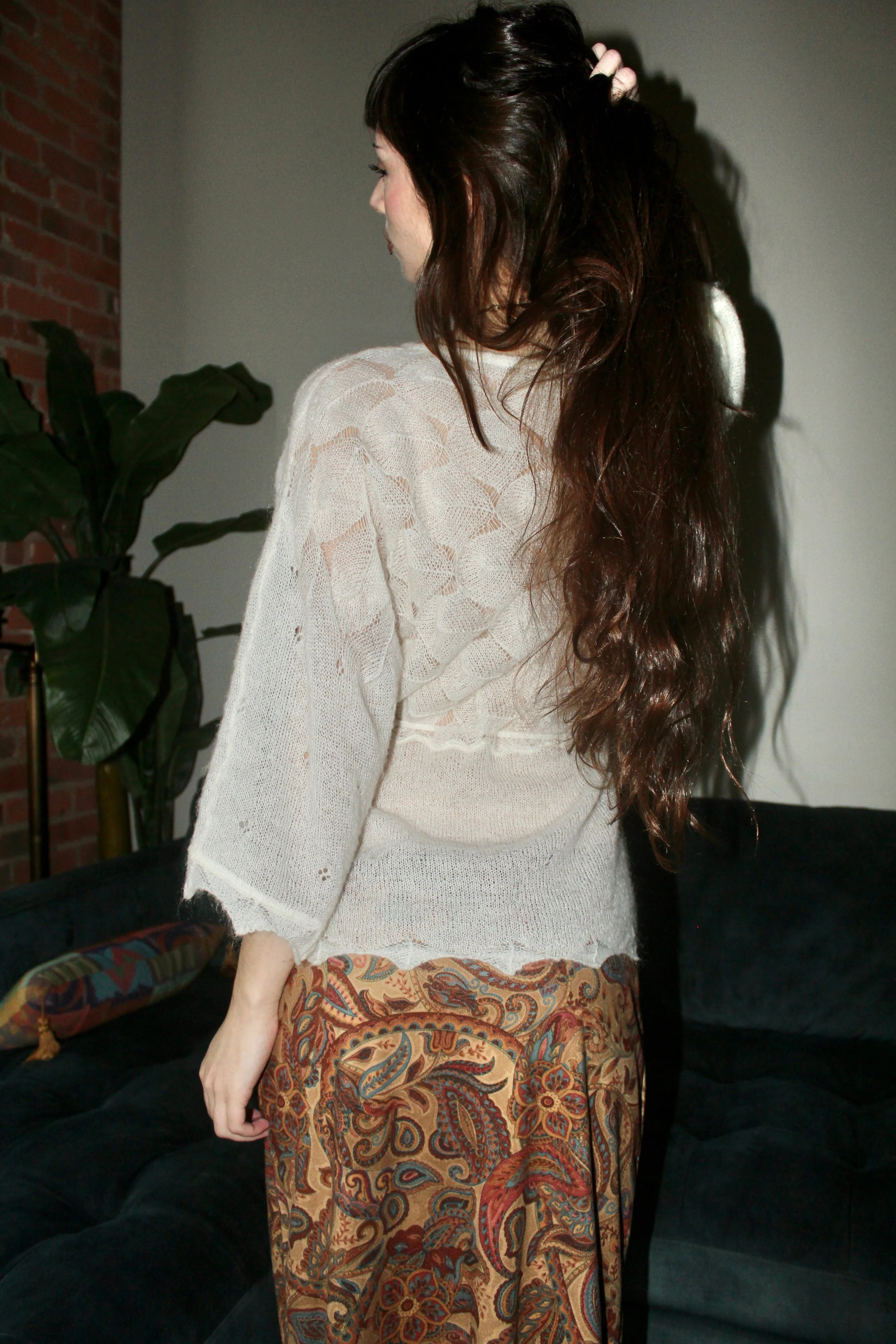 Vintage 90s Cozy Eyelet Flared Sleeve Knit (S/M)