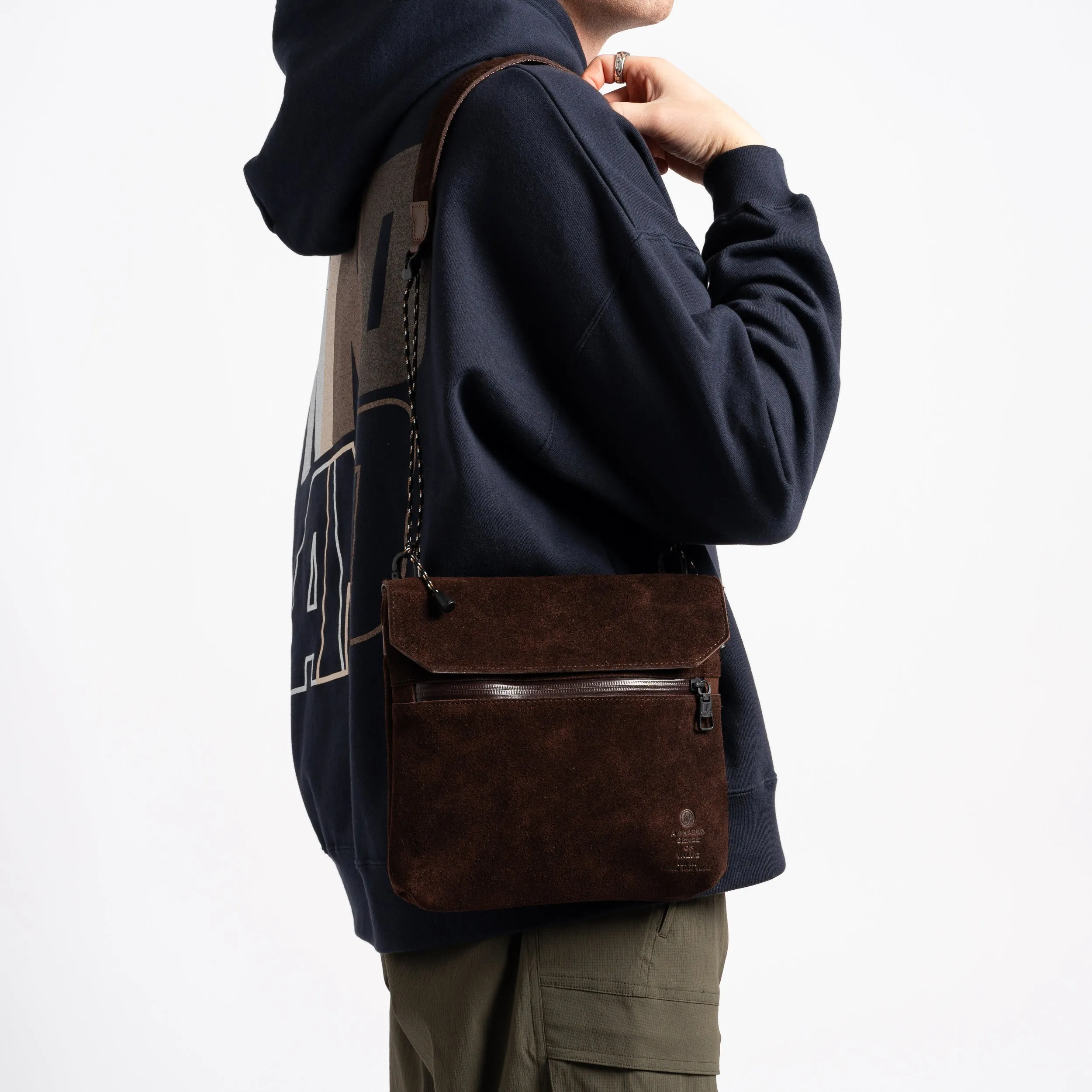 Waterproof Suede Sacoche Choco 091750-23