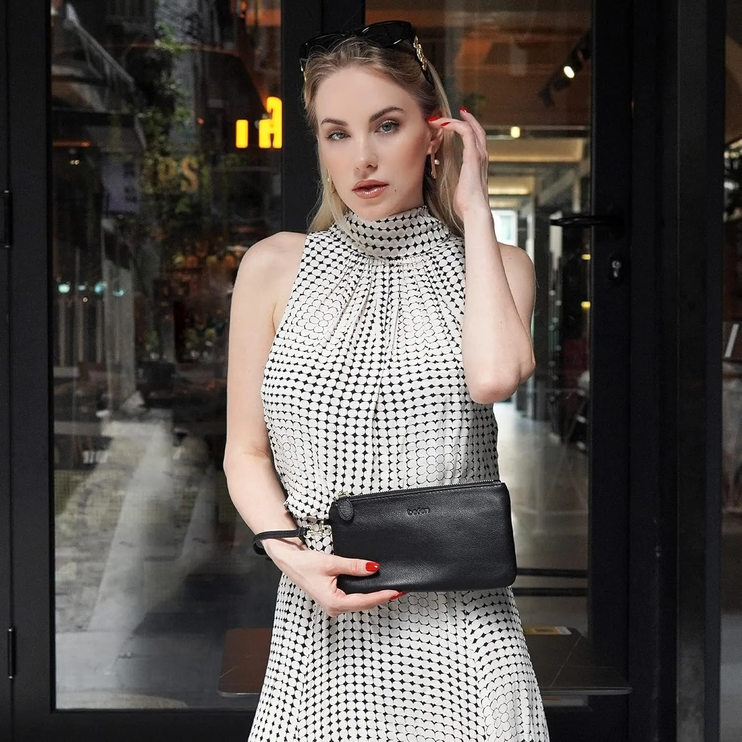 Women's Genuine Italian Leather Clutch Wallet with Wristlet