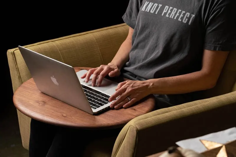 Wooden Lap Desk in Walnut